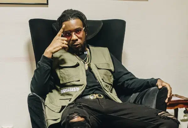 "How Davido pretended to be poor and fooled everyone during his early music career" - Maleek Berry