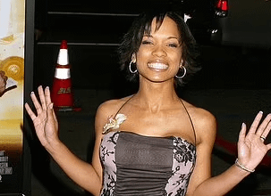 Video vixen claims she was presented as a ‘gift to Diddy’ and had to prove her ‘worthiness’ to Jay-Z