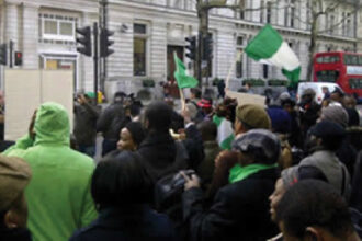 Mass resignations hit Nigerian community in UK amid corruption allegations