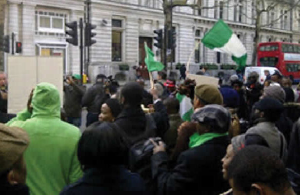 Mass resignations hit Nigerian community in UK amid corruption allegations