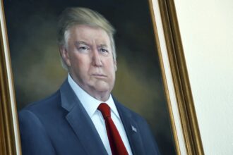 Trump demands removal of his portrait in the Colorado Capitol and claims it was "distorted"