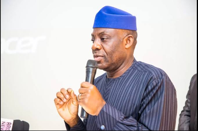 FG Pegs New Minimum Age for JSS1 Admission