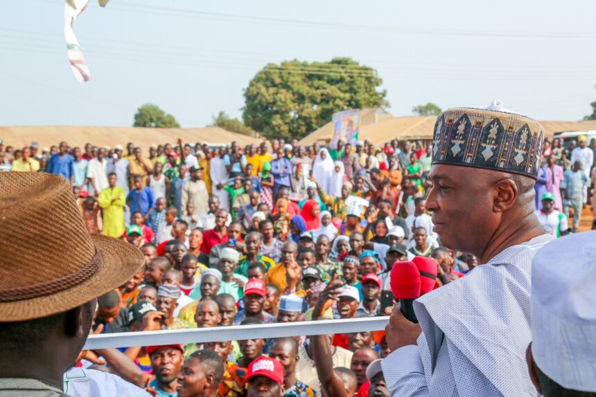 “I have no link with ADC coalition” – Saraki tells Kwara PDP supporters