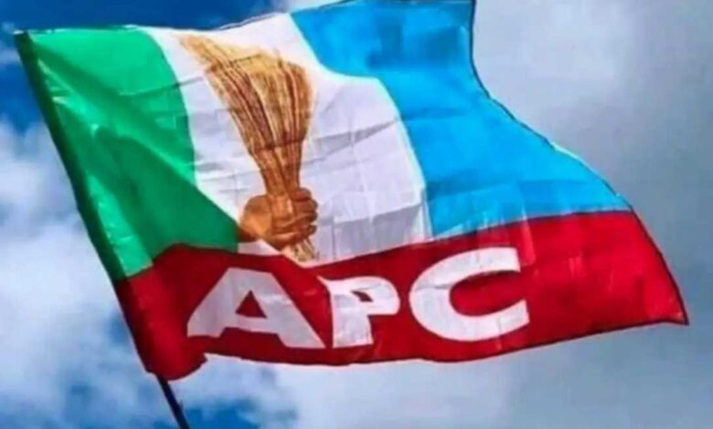 JUST IN: APC members stage protest in Lagos, give reasons