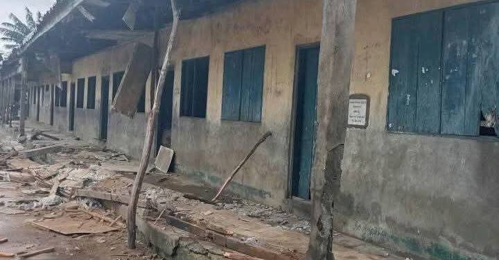 JUST IN: Teacher injured as old primary school collapses in Rivers community