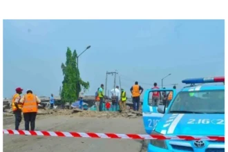 Driver abandons SUV, flees after killing tricycle passenger