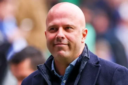 EPL: Arne Slot snubs Arsenal, names team to challenge Liverpool for title
