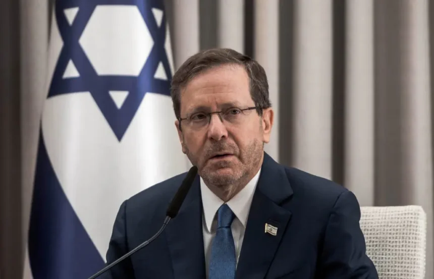 Herzog urges global pressure on Hamas at Hostages Square during nationwide strike
