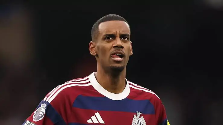 > Isak breaks silence on Liverpool move, says Newcastle ‘broke promises’ > >