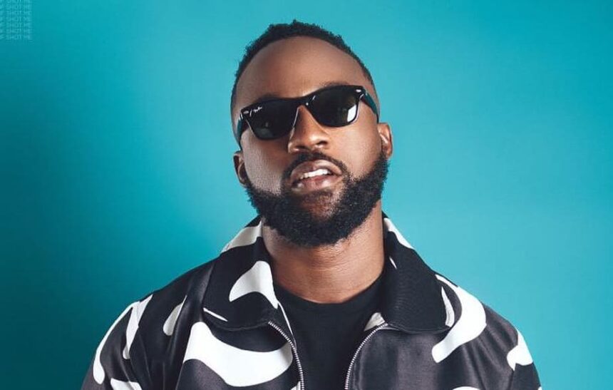Iyanya Reacts to Claims That Ubi Franklin Allegedly Stole Watch at Davido's Wedding