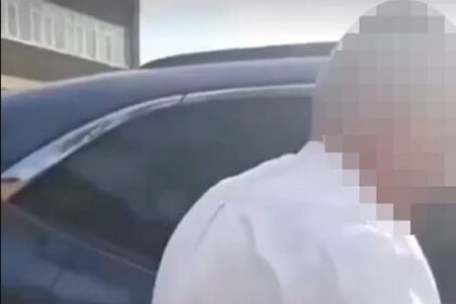 Man Slashes His Own Throat Live On Facebook After Being Confronted By Paedophile Hunters