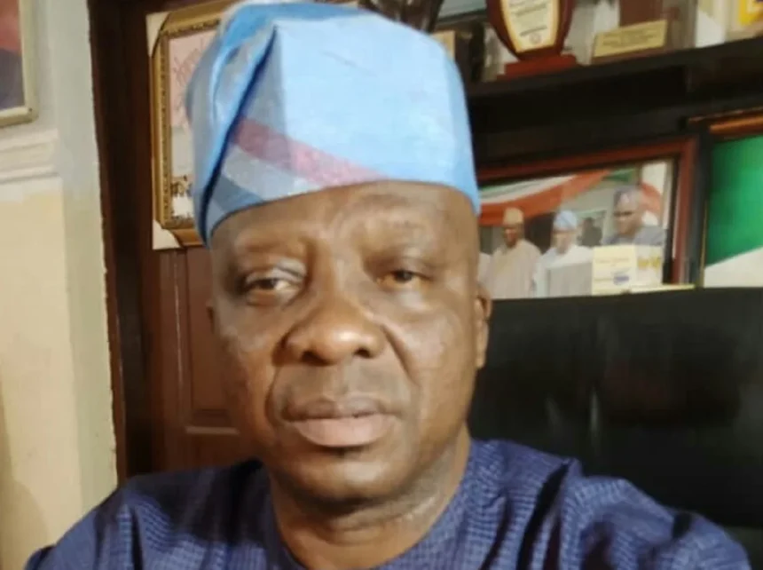 Ogun Bye-election: Former PDP chair, Ogundele mocks Ladi Adetutu over loss of polling unit