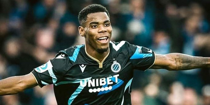 Transfer: Eintracht Frankfurt in talks to sign Onyedika from Club Brugge