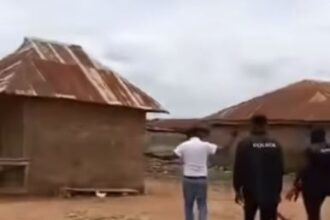 Two People K!lled, Three Abducted As Gunmen Attack Travellers In Kwara (Video)