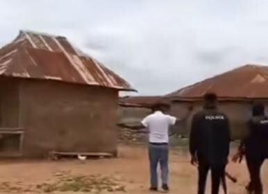 Two People K!lled, Three Abducted As Gunmen Attack Travellers In Kwara (Video)