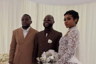 Ubi Franklin clears air on ‘stolen watch’ rumour at Davido & Chioma’s wedding, singer reacts