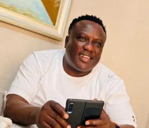 Saheed Osupa celebrates Burna Boy for calling him his ‘GOAT’ (WATCH)