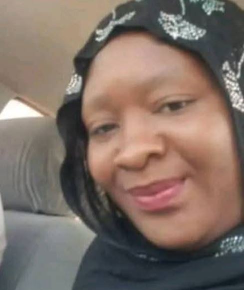 Woman's Old Post Advising Women On How To Keep Their Husbands Emerges As She Cries Out After Her Husband Married Second Wife