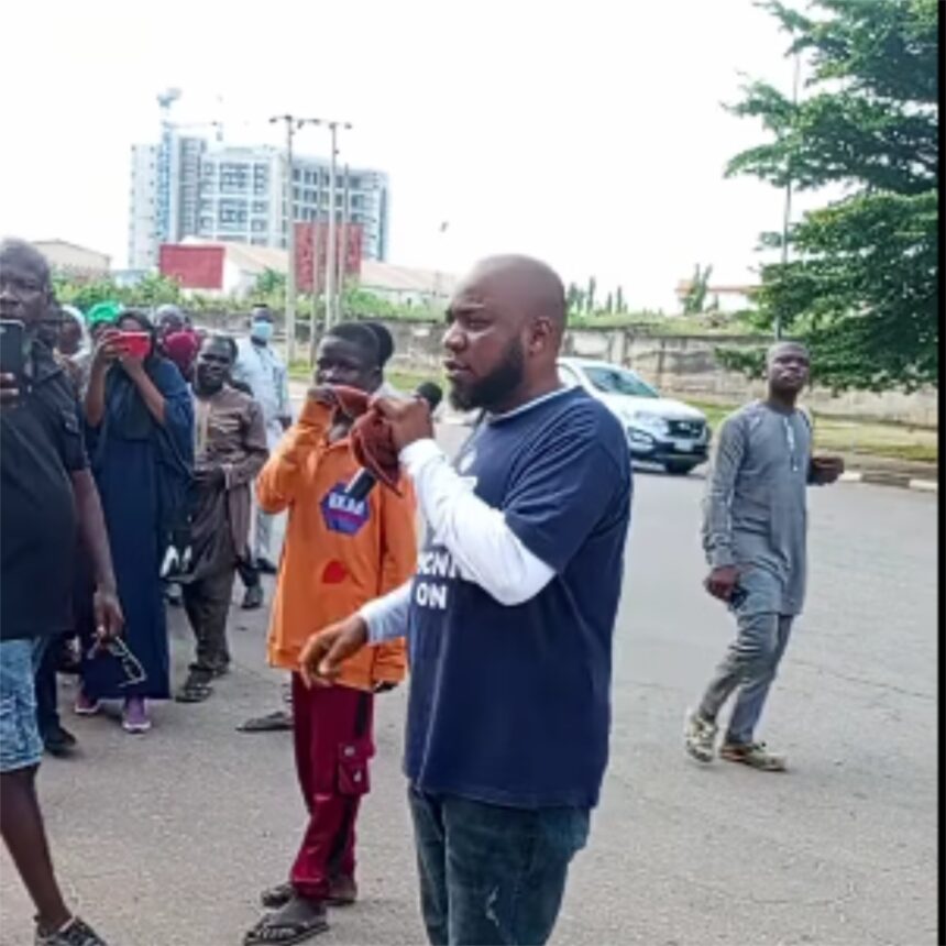 Counter-protest against Free Nnamdi Kanu movement begins in Abuja [VIDEO]