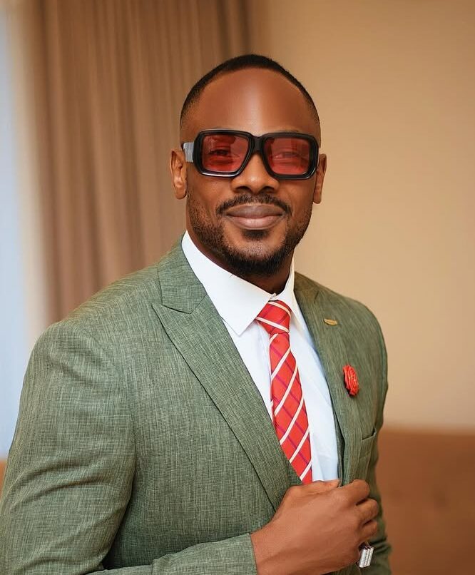 “I go on my knees and pray before I k!ss on set” – Actor Daniel Etim-Effiong