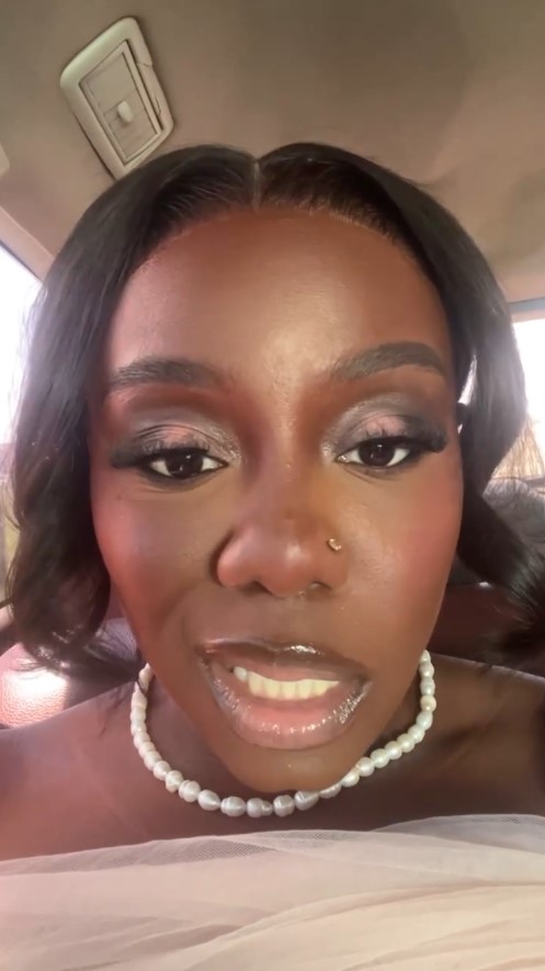 “I never see this kain bridesmaid walahiiiiii” – Music star Teni shares hilarious rant after dressing up early for chief bridesmaid duties (WATCH)