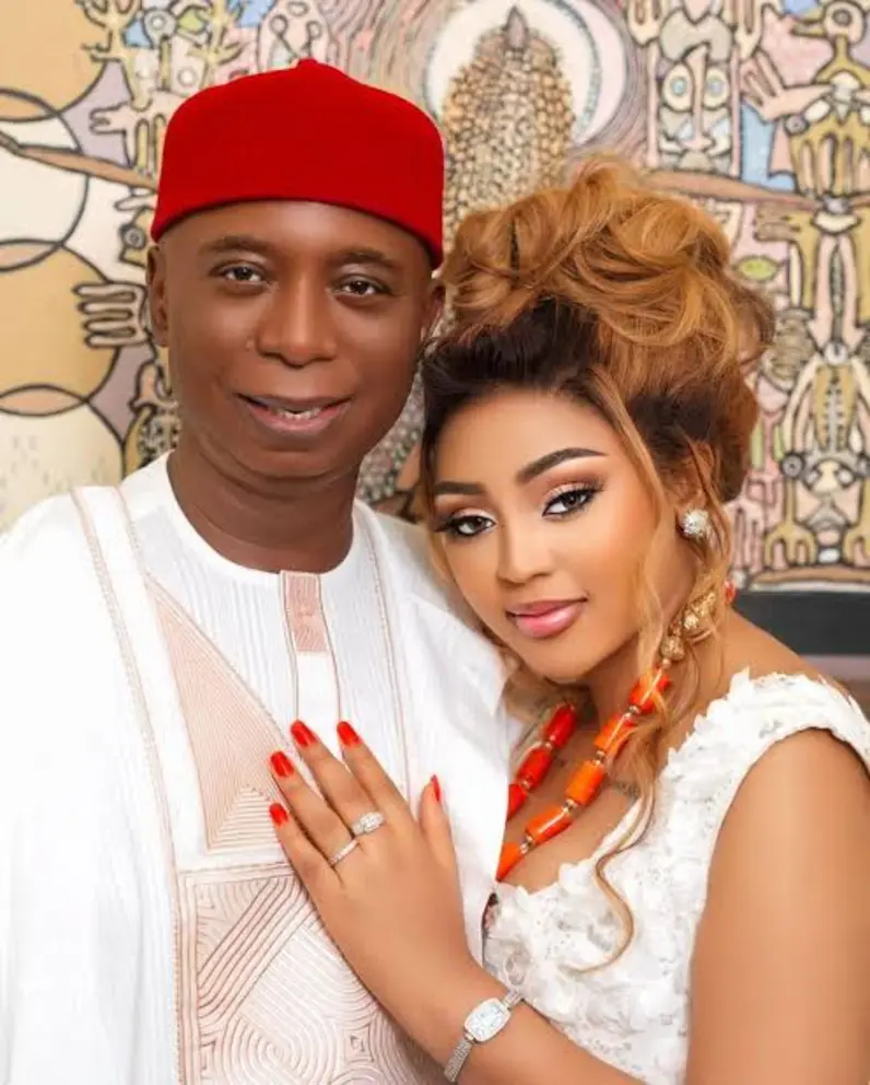 “We can’t find her” – Kemi Olunloyo Allǝges Regina Daniels has been missing for days