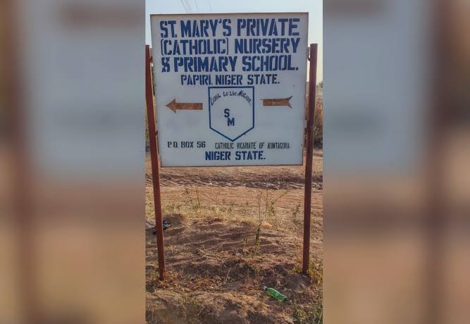 CAN: 50 kidnapped Catholic school students in Niger have escaped