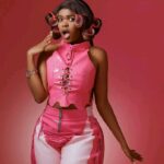 Jarvis unboxes robot costume Verydarkman ordered for her from China