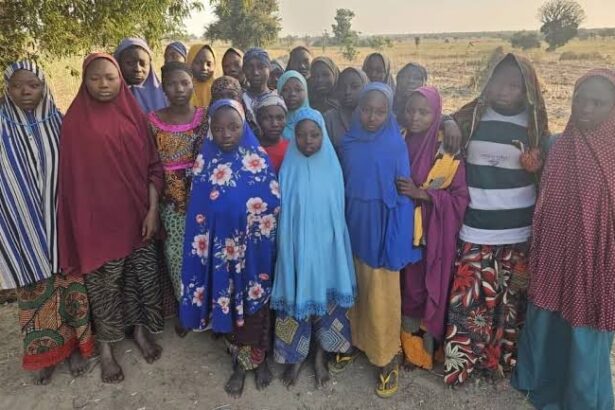 Video of kidnapped Kebbi schoolgirls and bandits before their release trends