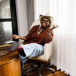 “You no get family members?” — Teni chides back at fan begging her for money ahead of convocation