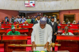 AbdulRazaq presents ₦644bn 2026 budget, channels 66% to infrastructure, growth