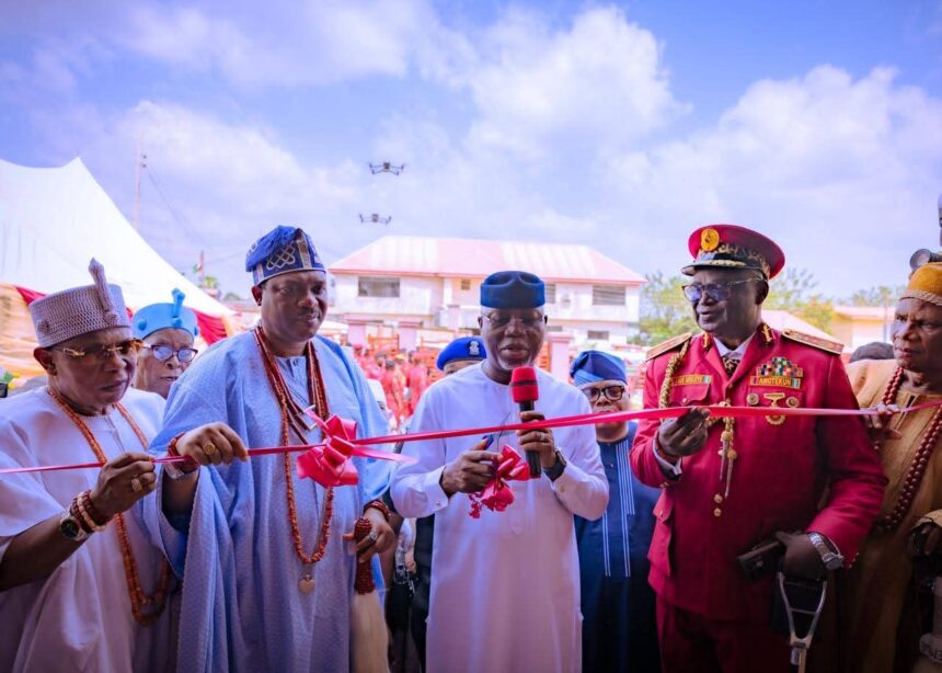Aiyedatiwa strengthens security, unveils Amotekun facilities, boosts corps with 500 recruits