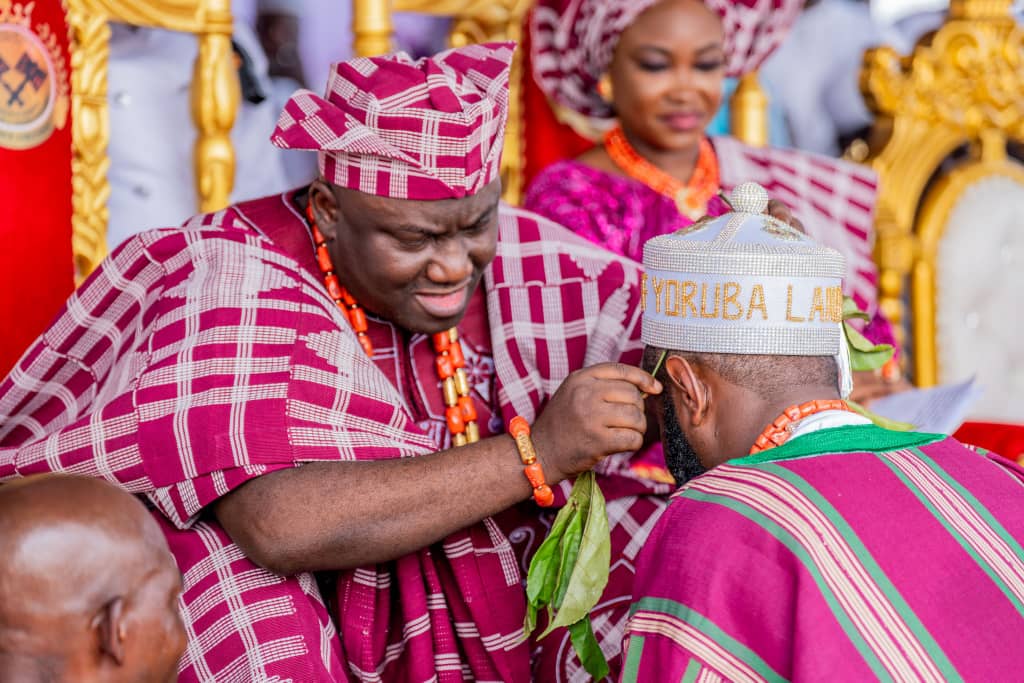 Alaafin of Oyo confers Okanlomo title on Seyi Tinubu
