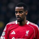 Alexander Isak faces injury setback  