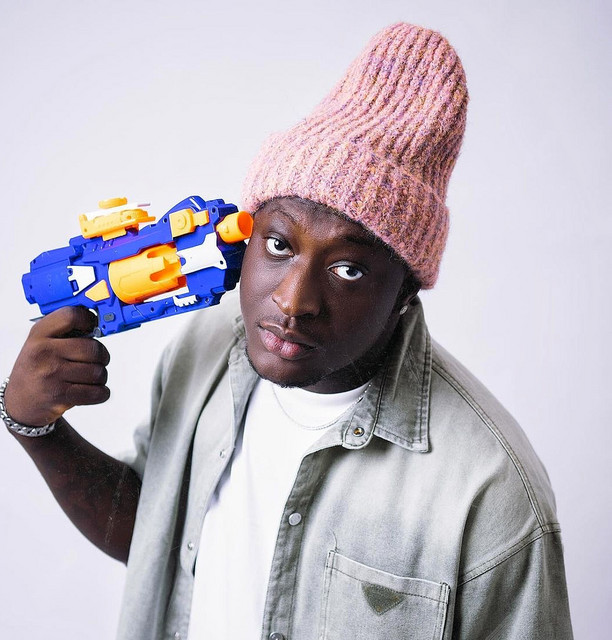 Carter Efe calls out Wizkid, accuses singer of ingratitude amid praise for Davido