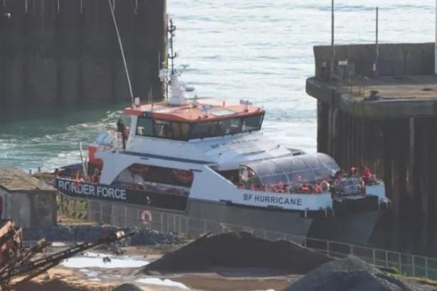 Channel crossings resume as over 700 migrants reach UK after four-week Lull