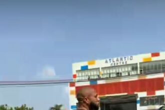 Charles Okocha left speechless as Tony Elemelu surprises him with $50,000 cash ahead of Christmas