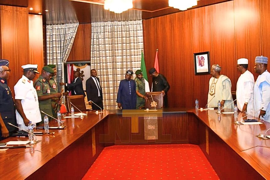 Details of Tinubu’s meeting with service chiefs emerge