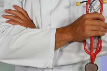 English doctors return to work after five-day strike