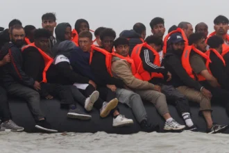 Four in 10 rejected asylum seekers remain in UK, costing £4.9bn a Year