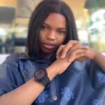 Man sends girlfriend N35K for Christmas hair, gives her strict instructions