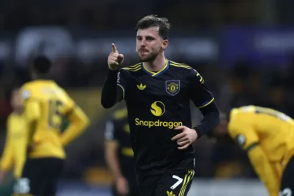 Man Utd hit 4 as Wolves’ crisis deepens