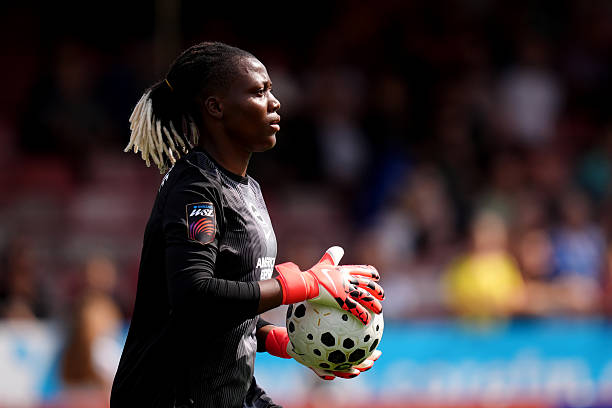 Nnadozie shines again, claims WSL November save of the nonth award