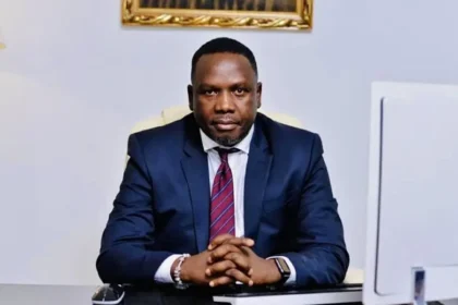 Presidency urges Nigerians to report VIPs violating police escort withdrawal order