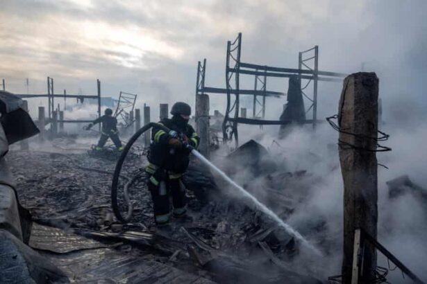 Russia strikes Ukraine with drones