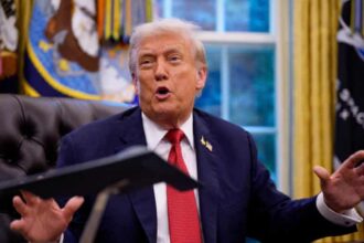 Trump announces $10bn arms package for Taiwan