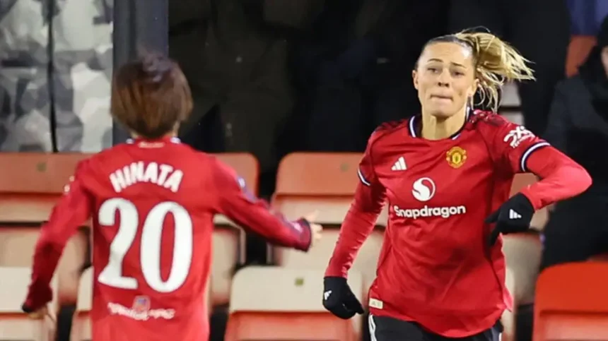 United stun Spurs with late fightback in WSL thriller