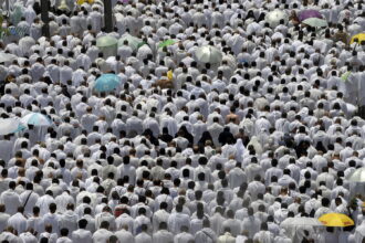 Hajj Commission warns against fake visa agents, says Saudi has closed issuance