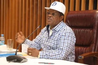 FG Signs N690.8bn Contracts For Major Road Projects