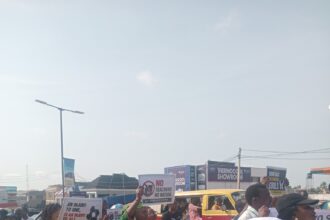 Release our children – Protest breaks out in Ibadan over kidnap of students, teachers [VIDEO]